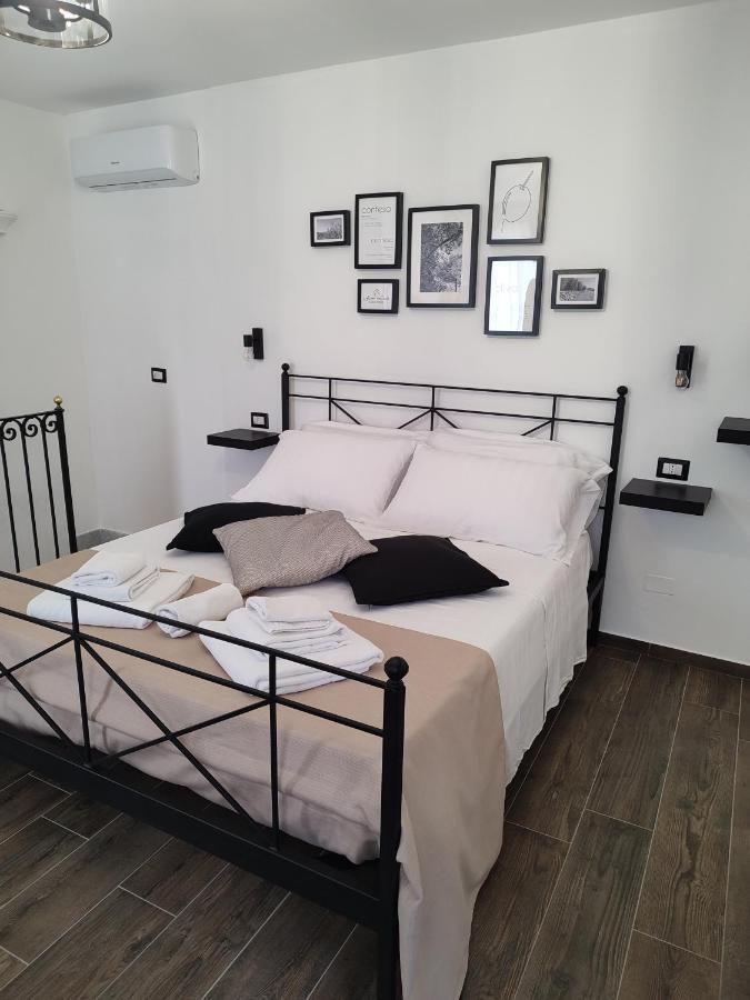 Ferienwohnung L'Oliva Contesa - La Nera Geata Exterior foto
